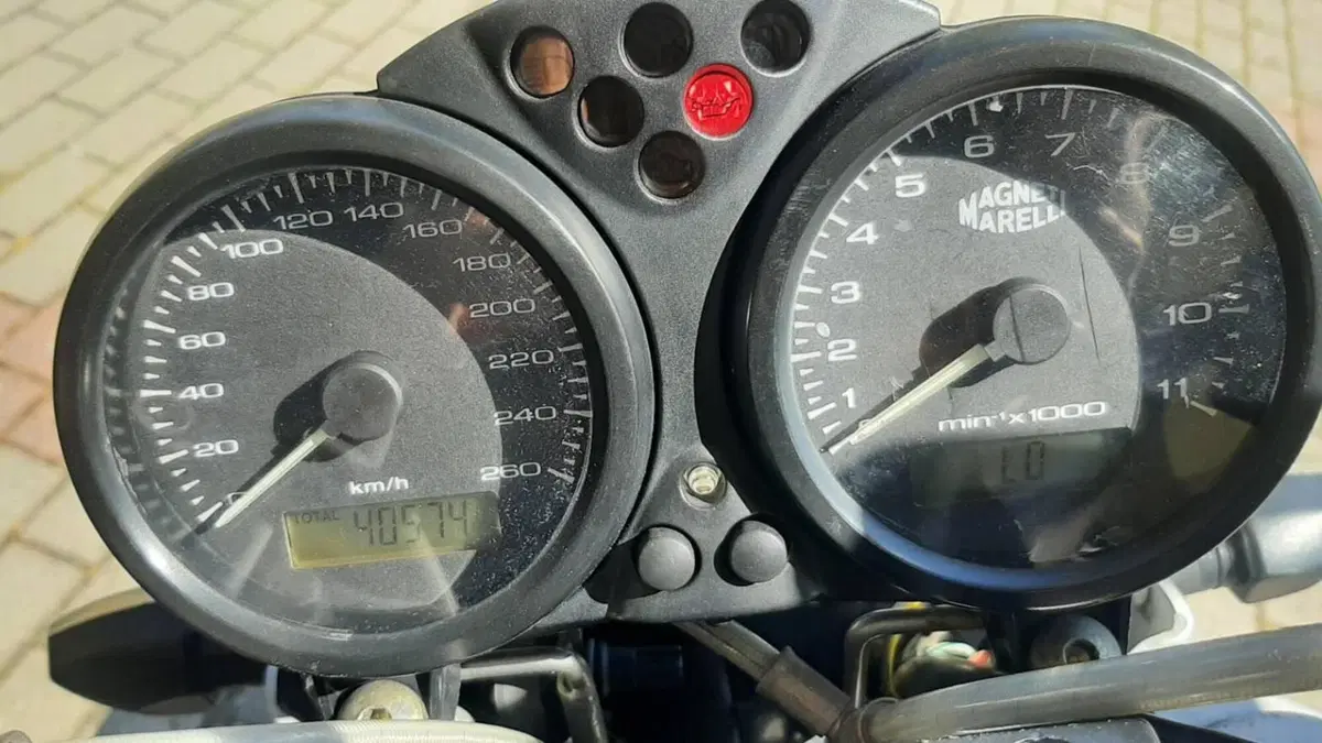Ducati Monster 620 Dark (2003 - 06)  (11)