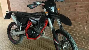 Betamotor RR 125 4T Enduro LC (2021 - 23)  (2)