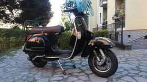 Piaggio Vespa 150 PX (1980 - 00)  (4)