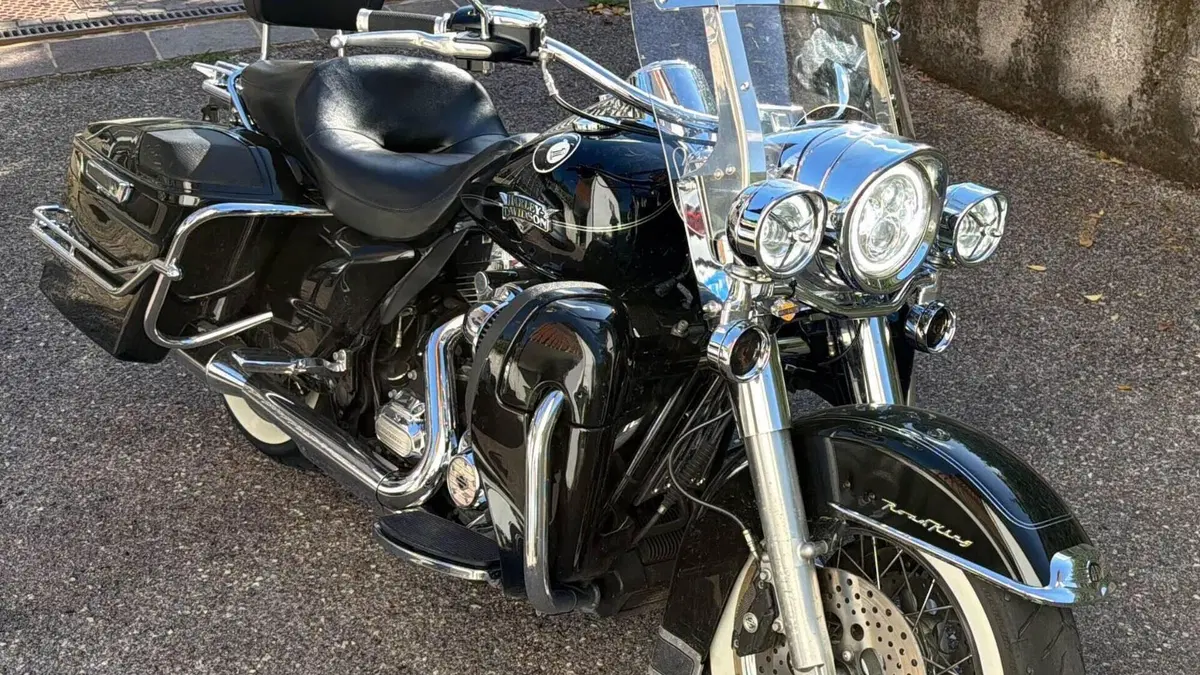 Harley-Davidson 103 Road King Classic (2011 - 13) - FLHRC 