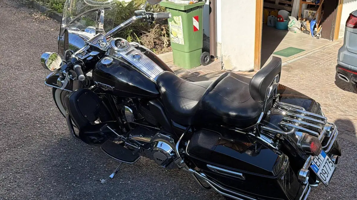 Harley-Davidson 103 Road King Classic (2011 - 13) - FLHRC  (2)