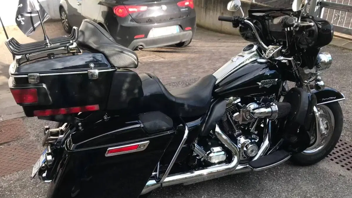 Harley-Davidson 103 Road King Classic (2011 - 13) - FLHRC  (4)