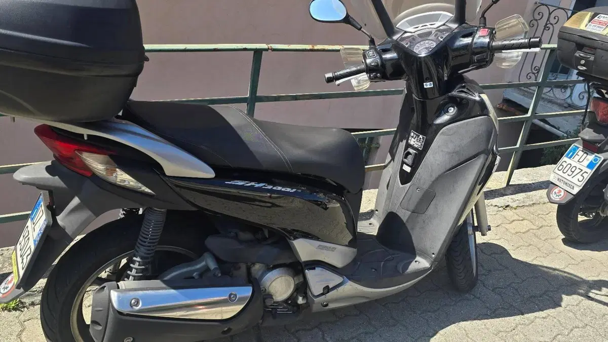 Honda SH 300 i ABS (2013 - 14)  (2)