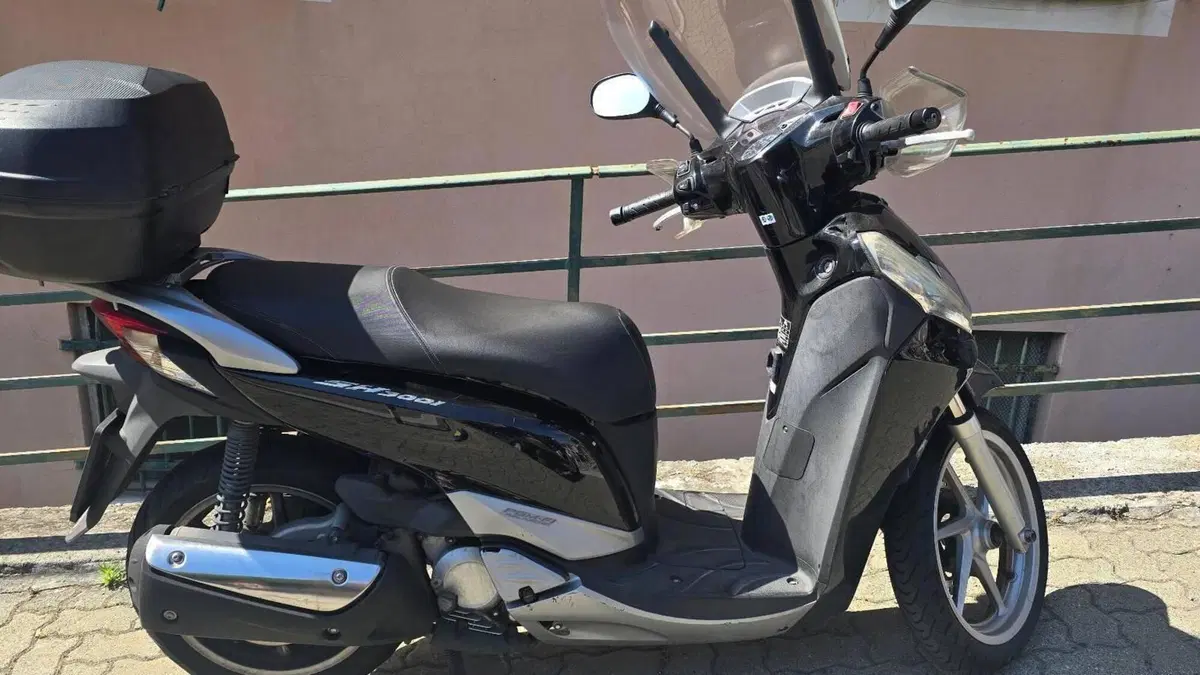 Honda SH 300 i ABS (2013 - 14)  (6)