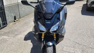 Honda Forza 750 DCT Special Edition (2024)  (4)