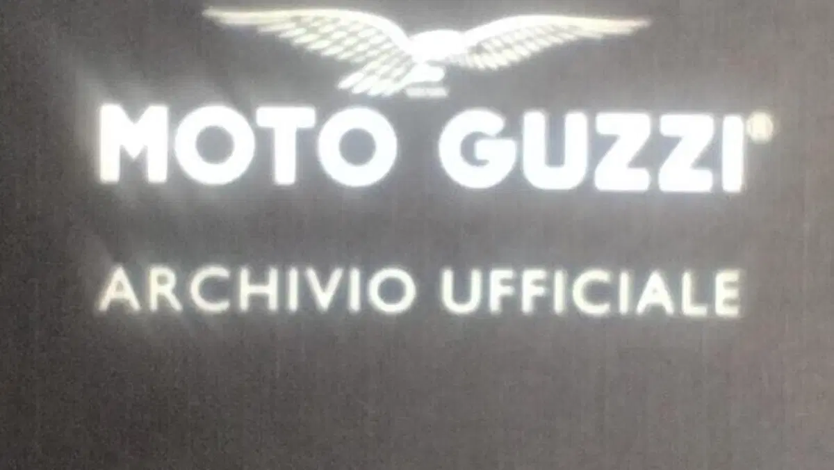 Moto Guzzi V7 III Limited (2018)  (3)