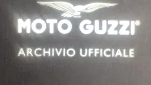 Moto Guzzi V7 III Limited (2018)  (3)