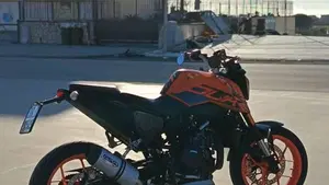 KTM 690 Duke (2016 - 19)  (2)