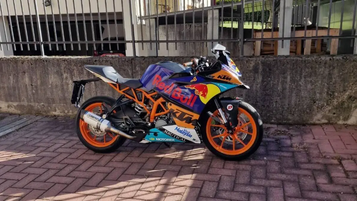 KTM RC 125 ABS (2015 - 16)  (2)