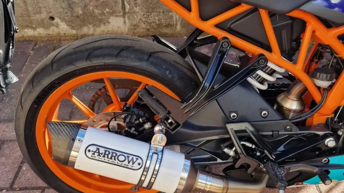 KTM RC 125 ABS (2015 - 16)  (4)