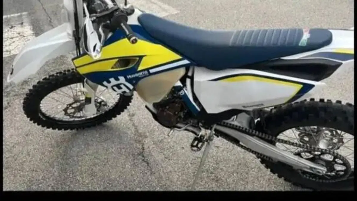 Husqvarna FE 250 (2015)  (3)