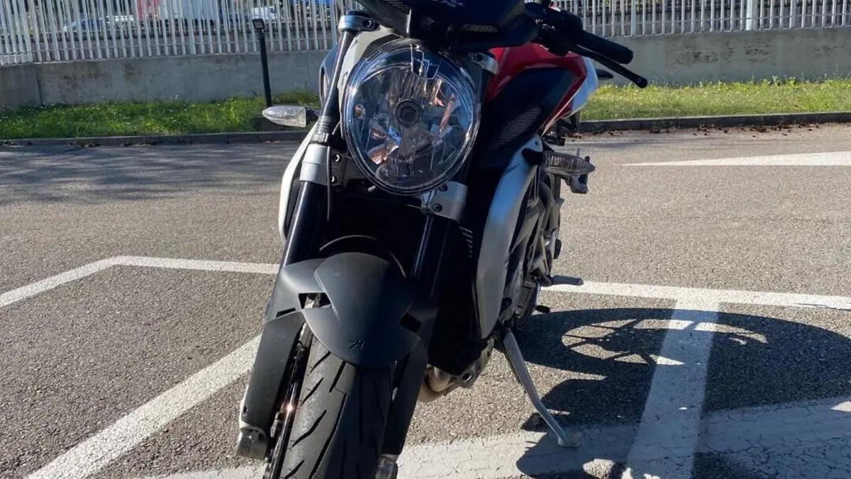 MV Agusta Brutale 675 EAS ABS (2011 - 16)  (2)