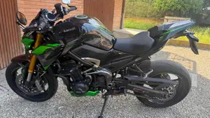 Kawasaki Z 900 SE (2022 - 24)  (3)