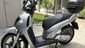 Honda SH 150i (2005 - 08) 