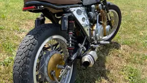 Suzuki GS 550 E (1980 - 97)  (3)