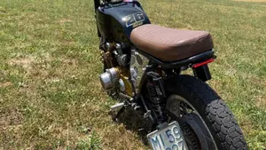 Suzuki GS 550 E (1980 - 97)  (4)