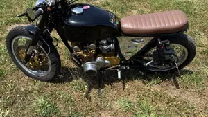 Suzuki GS 550 E (1980 - 97)  (5)