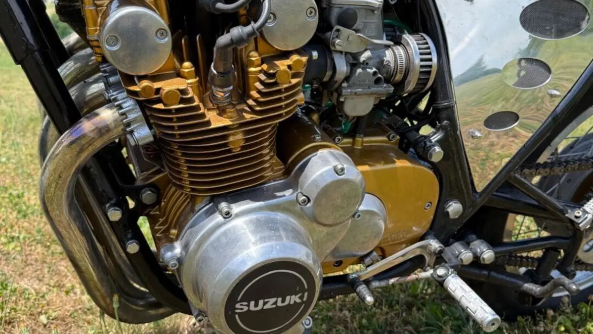 Suzuki GS 550 E (1980 - 97)  (6)