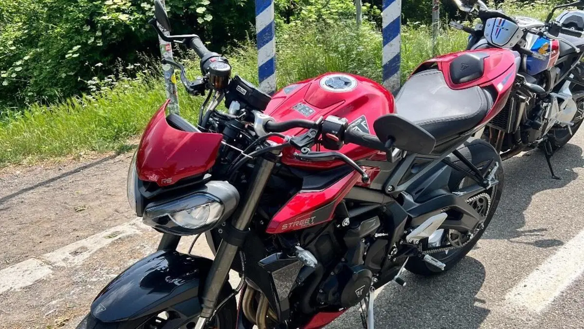 Triumph Street Triple 765 RS (2023 - 26)  (3)
