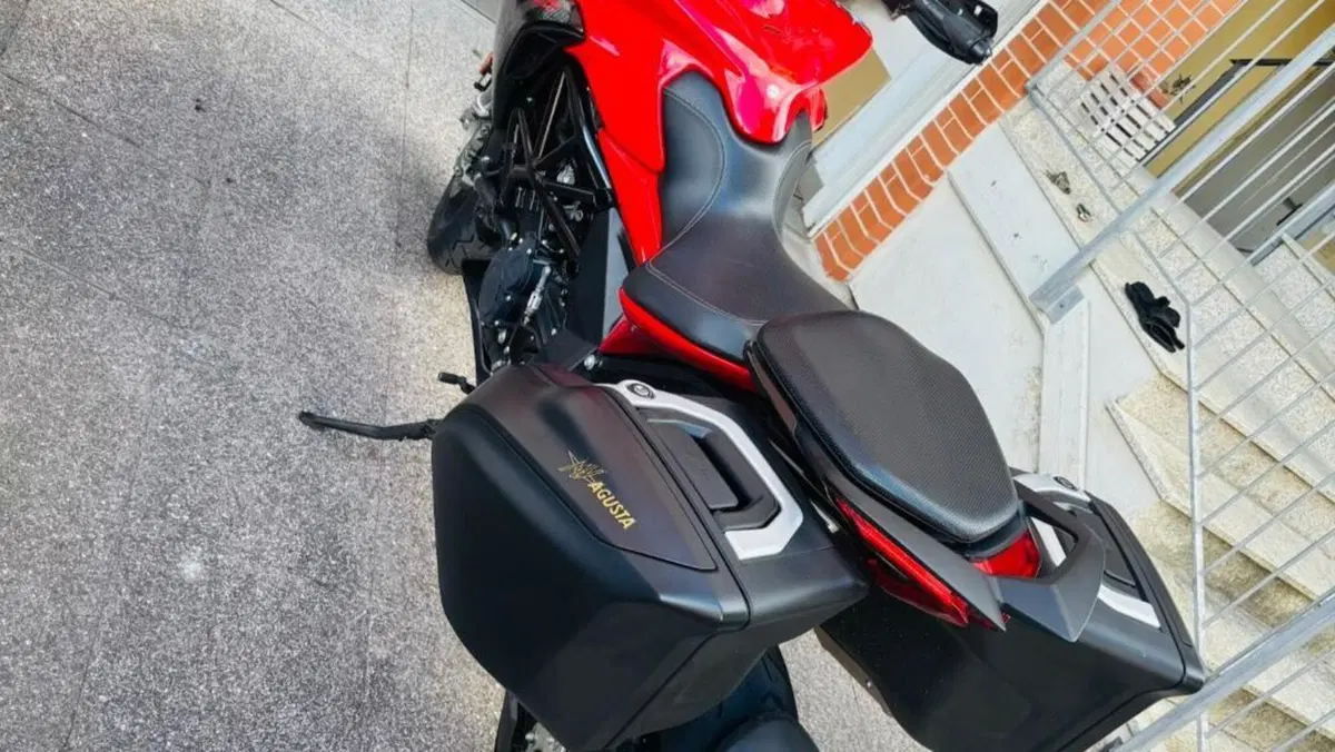 MV Agusta Turismo Veloce 800 (2020)  (4)