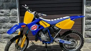 Yamaha YZ 125 (2004)  (2)