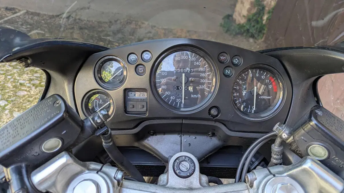 Honda CBR 1100 XX Superblackbird (1996 - 98)  (5)
