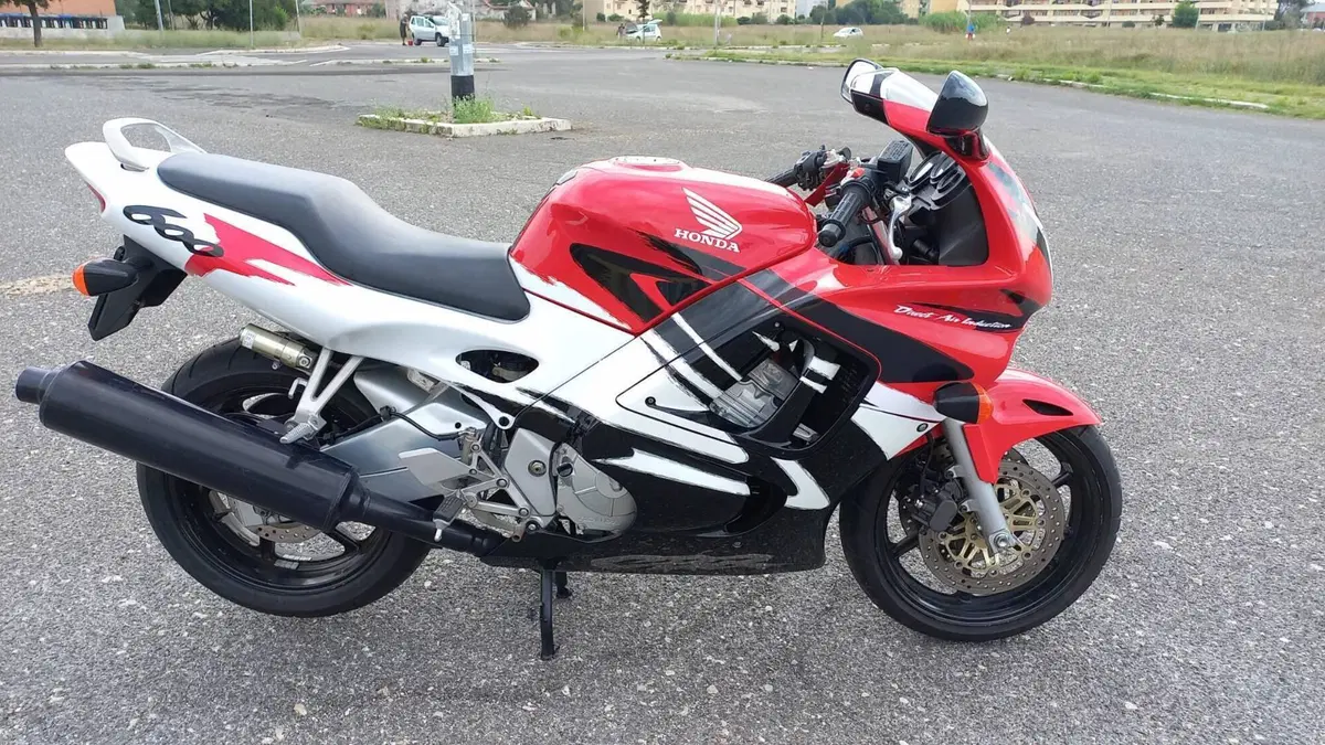 Honda   (4)