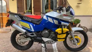 Yamaha   (9)