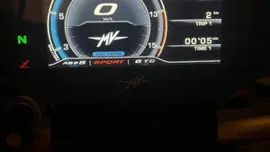 MV Agusta Brutale 800 Rosso (2021 - 23)  (6)