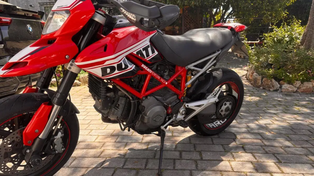 Ducati Hypermotard 1100 (2007 - 09)  (4)