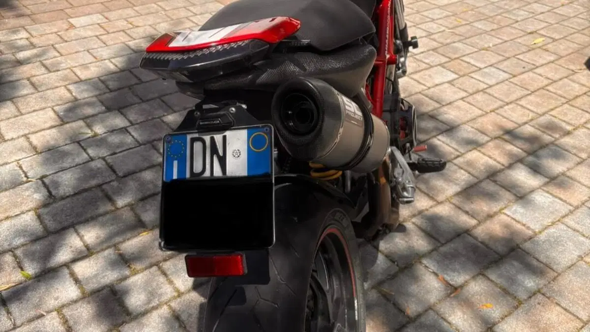Ducati Hypermotard 1100 (2007 - 09)  (6)