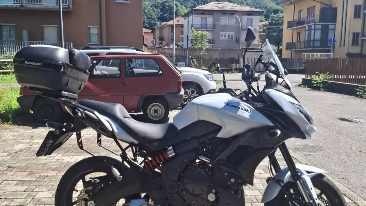 Kawasaki Versys 650 ABS (2015 - 16)  (2)