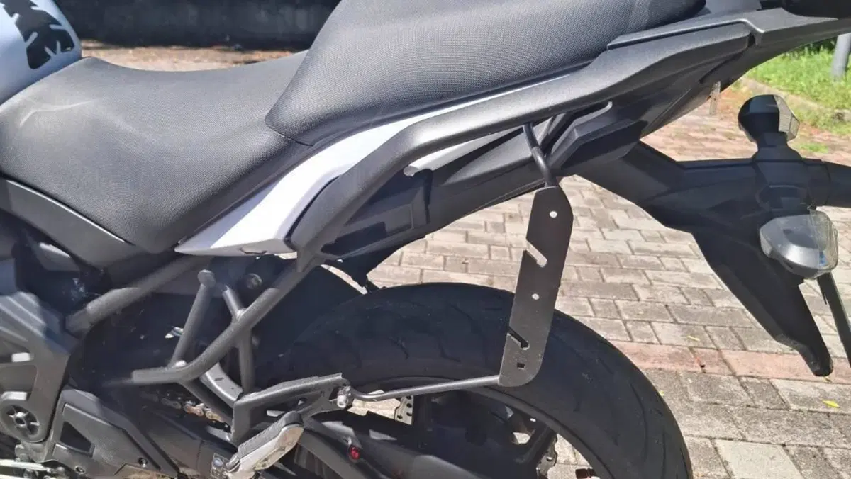 Kawasaki Versys 650 ABS (2015 - 16)  (4)