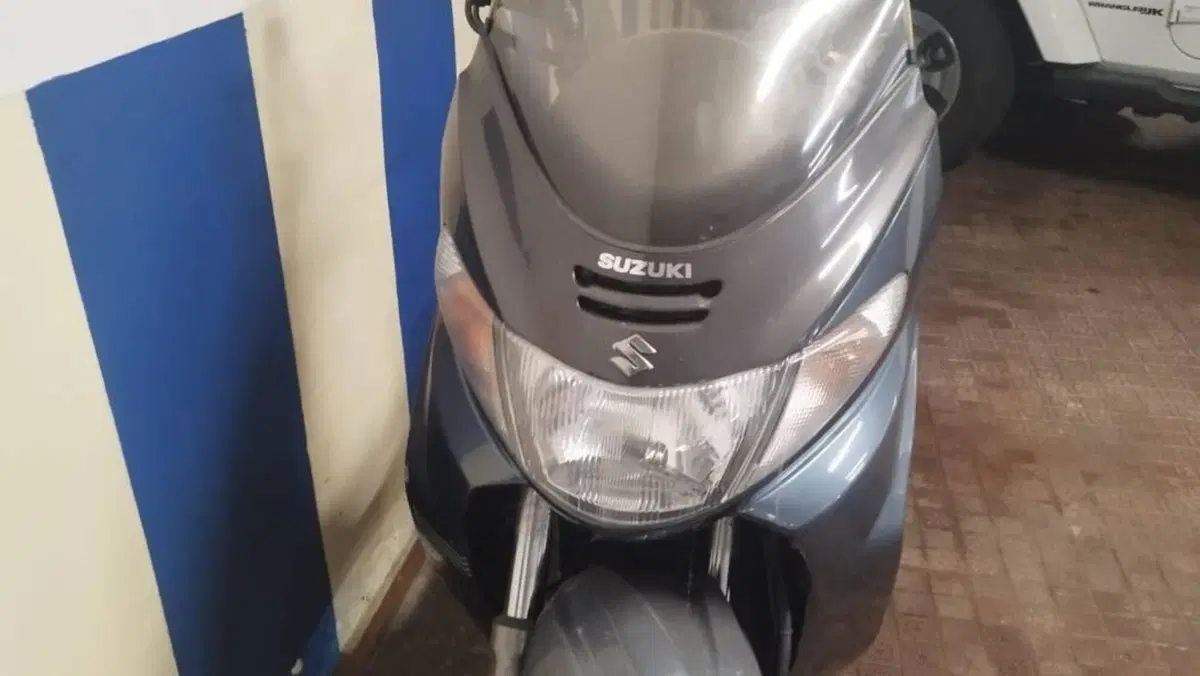 Suzuki  