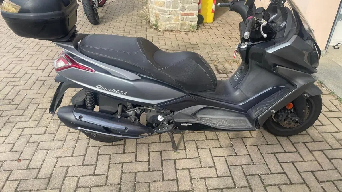 Kymco Downtown 350i ABS (2015 - 17)  (4)