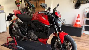 Ducati Monster 937 + (2021 - 25) 