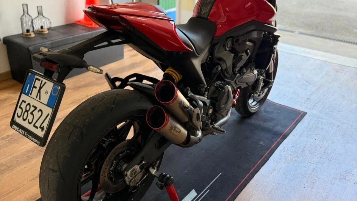 Ducati Monster 937 + (2021 - 25)  (6)