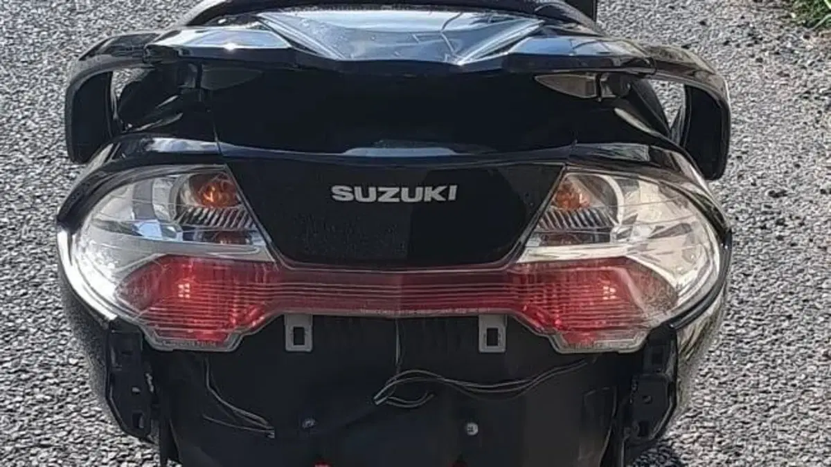 Suzuki Burgman AN 400 (2008 - 13)  (4)