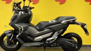Honda X-ADV 750 (2018 - 20)  (2)