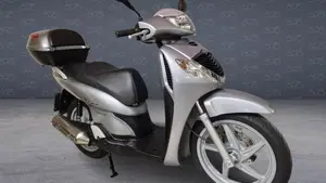 Honda SH 150i (2005 - 08)  (2)