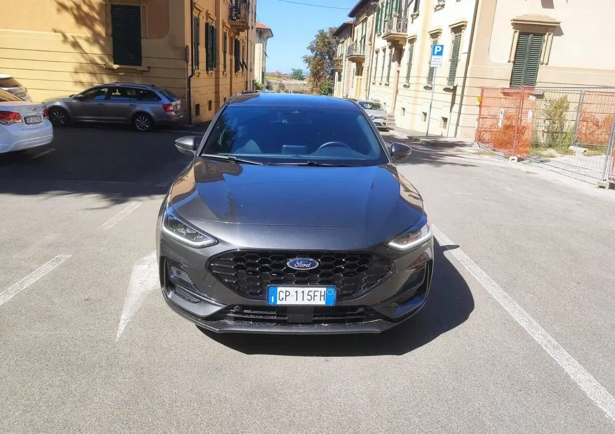 Ford Focus 1.0 EcoBoost 125 CV 5p. ST-Line (2)