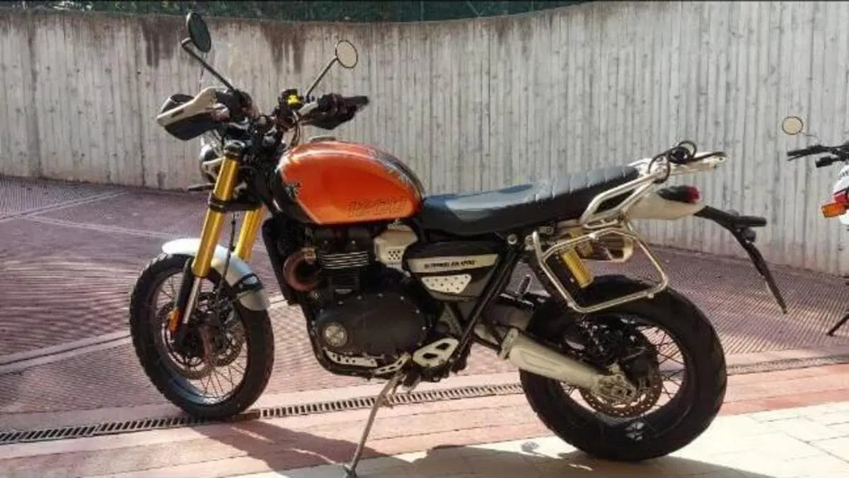 Triumph Scrambler 1200 XE (2024 - 25)  (2)