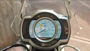 Triumph Scrambler 1200 XE (2024 - 25)  (3)