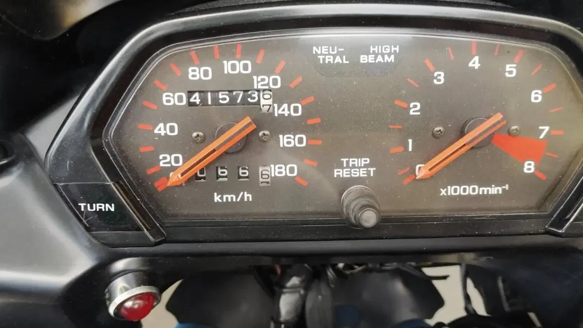Honda NX 650 Dominator (1991 - 95)  (4)