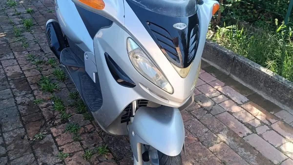 Malaguti Madison 150 4T  (5)
