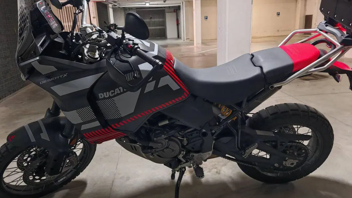 Ducati DesertX (2022 - 25)  (2)