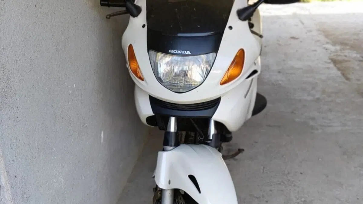 Honda Deauville 650 (1998 - 01) 
