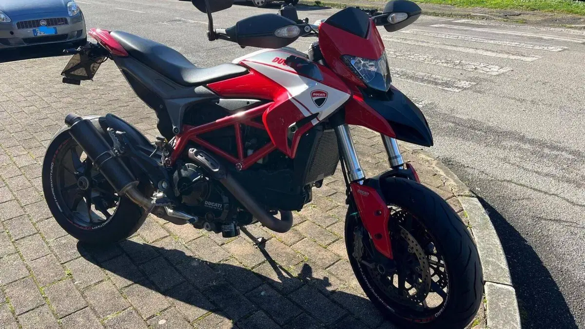 Ducati Hypermotard 821 (2013 - 15)  (4)