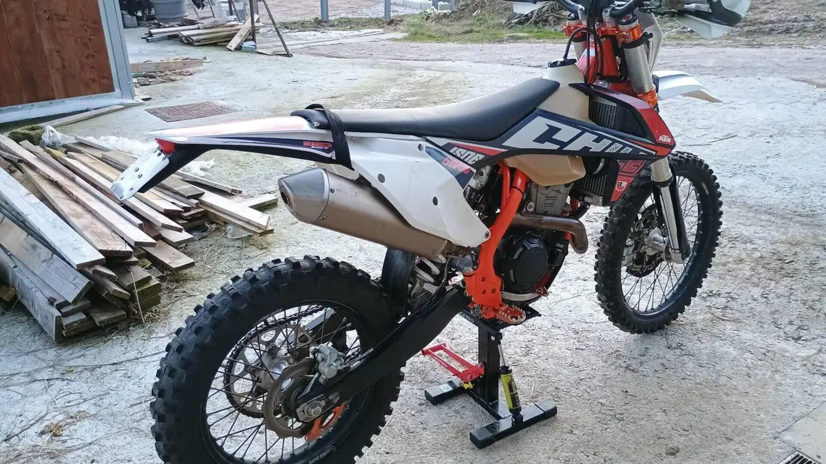 KTM 350 EXC-F Six Days (2019)  (10)