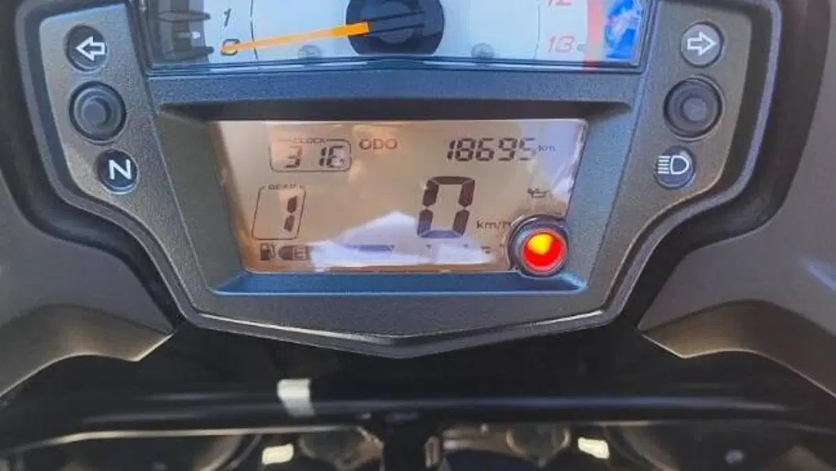 Kawasaki Versys 650 Grand Tourer (2017 - 20)  (7)